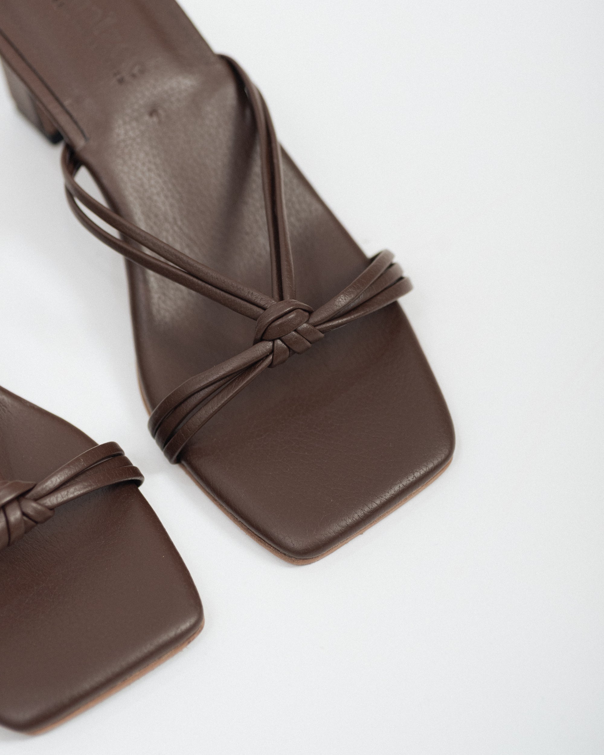 Estelle, Chocolate Brown - MALZEC