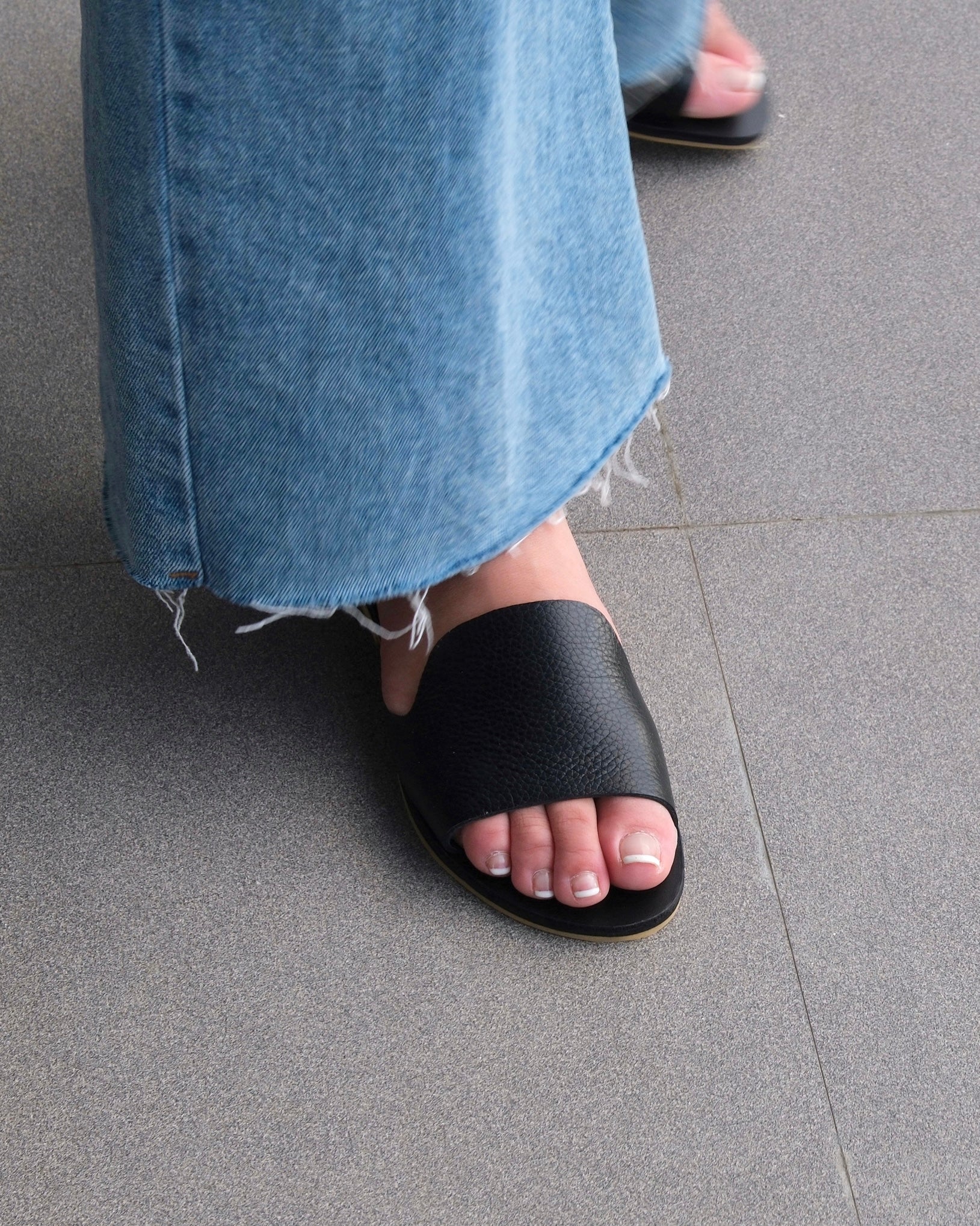 Anna, Black - MALZEC