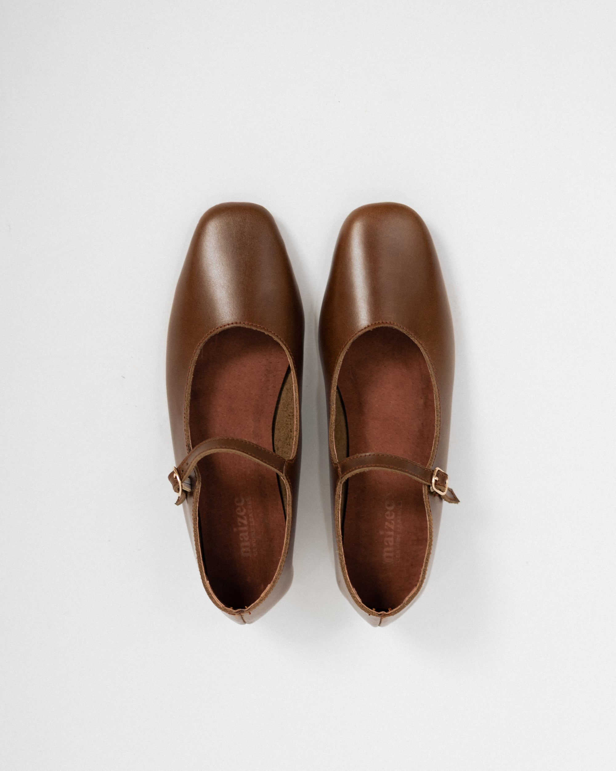 Bianca, Chocolate Brown - MALZEC