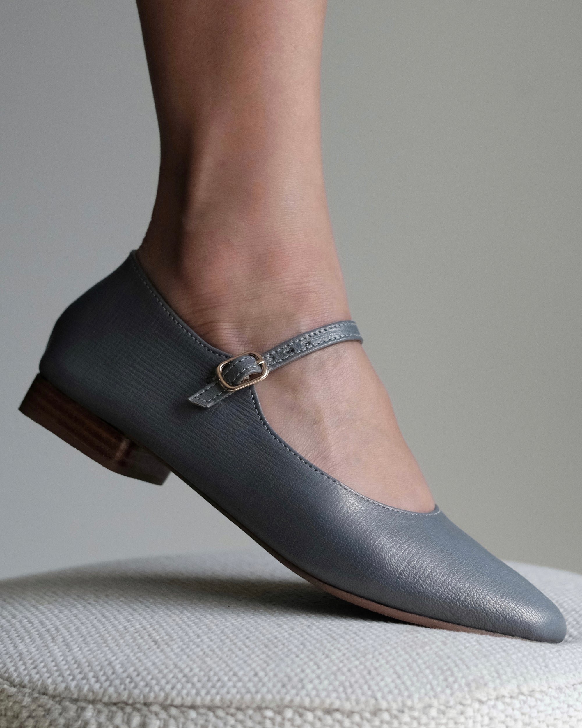 Bianca, Stone Gray - MALZEC