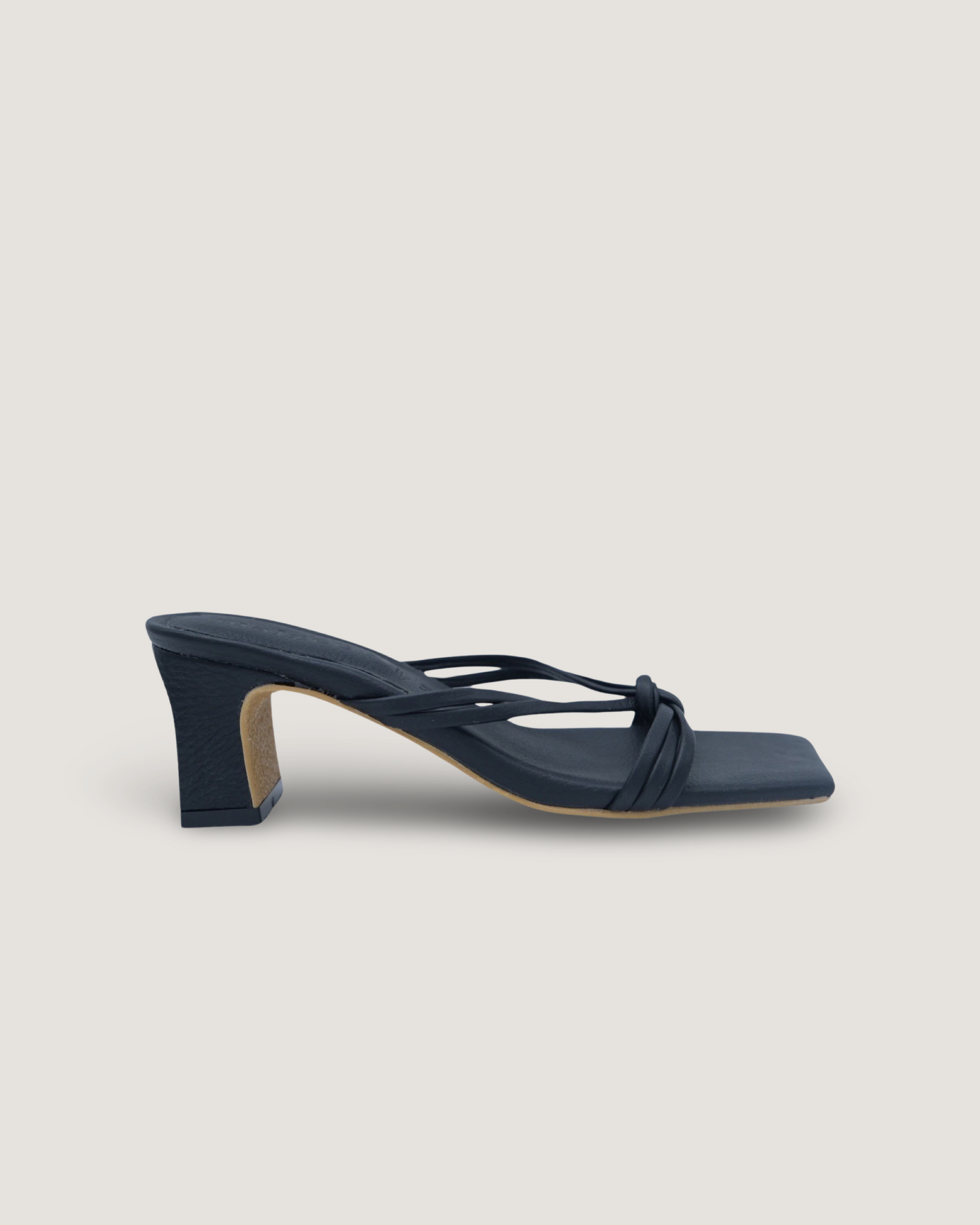 Estelle, Black - MALZEC