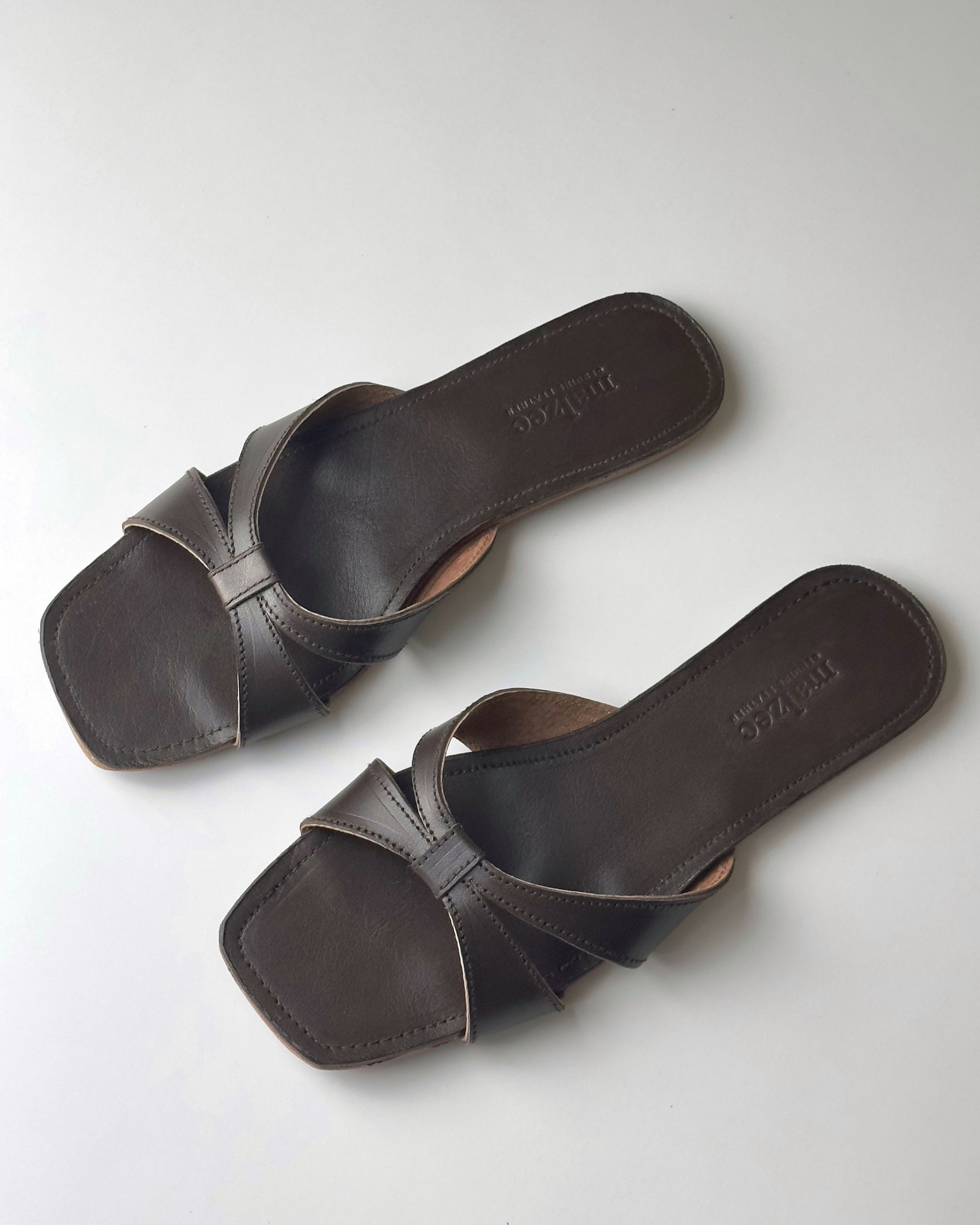 Mari, Dark Brown - MALZEC