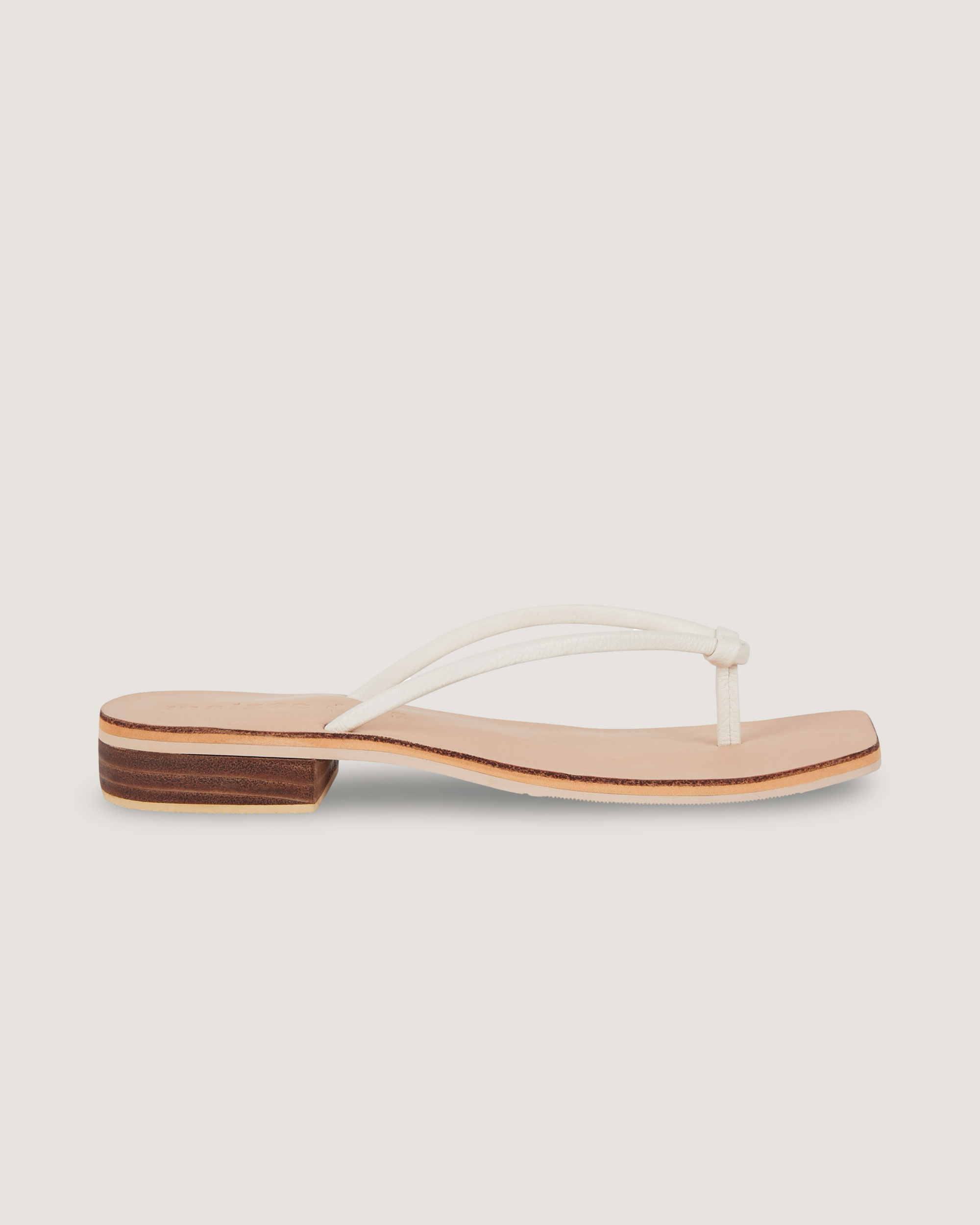 Claire, White - MALZEC